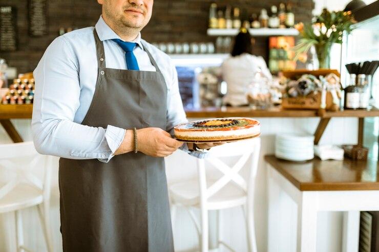 Guia Completo para Contratar o Garçom Perfeito para Sua Festa