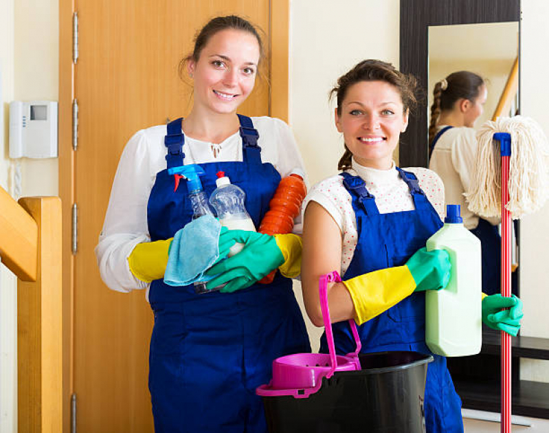 Serviços de Limpeza Terceirizada para Eventos Contratar Mansões Santo Antônio - Serviço de Limpeza para Evento Corporativo